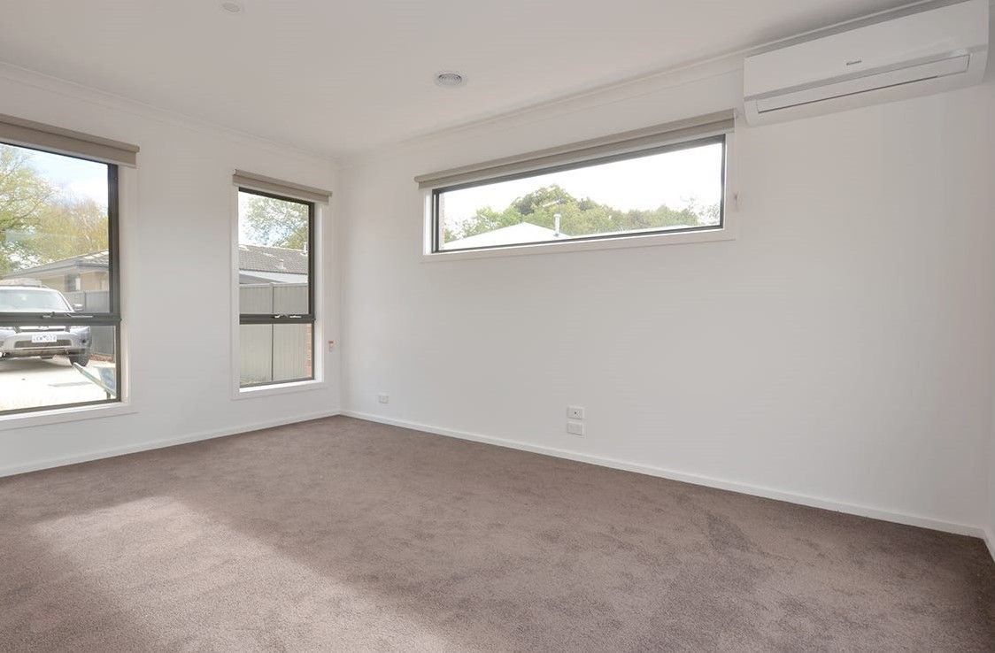 2/903 Skipton St, Redan VIC 3350, Image 1