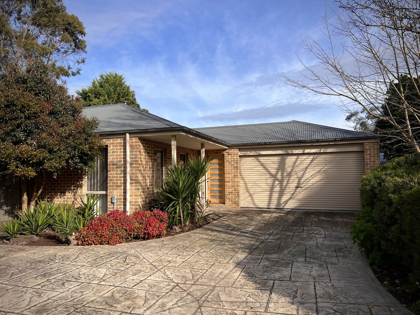 3 bedrooms Apartment / Unit / Flat in 2/102 Albert Avenue BORONIA VIC, 3155