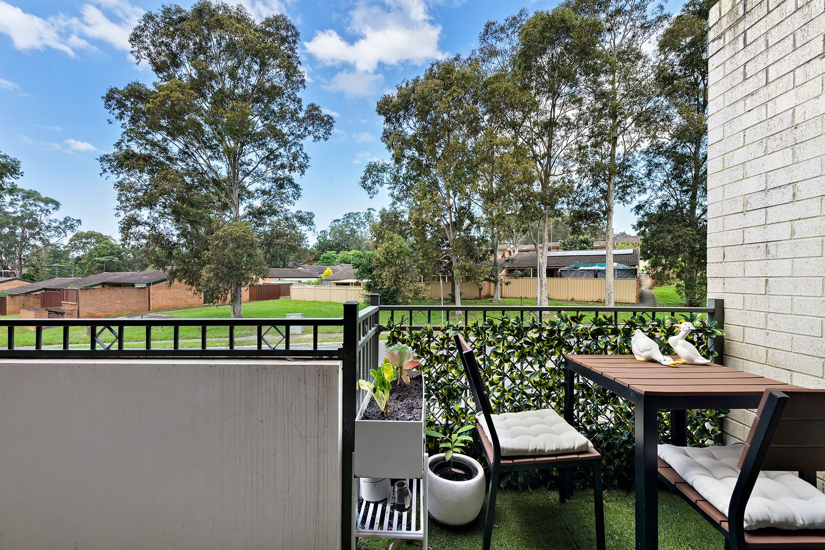 24/41 Woodhouse Drive, Ambarvale NSW 2560