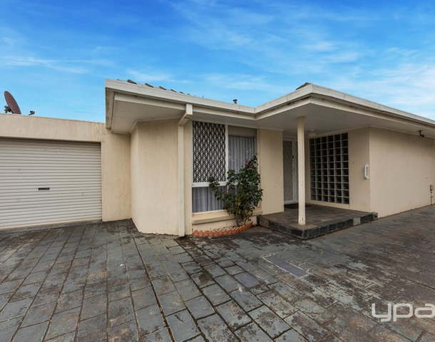 1/37 Thornhill Drive, Keilor Downs VIC 3038