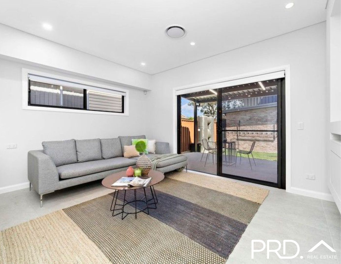 3 bedrooms House in 15 Lehn Road EAST HILLS NSW, 2213