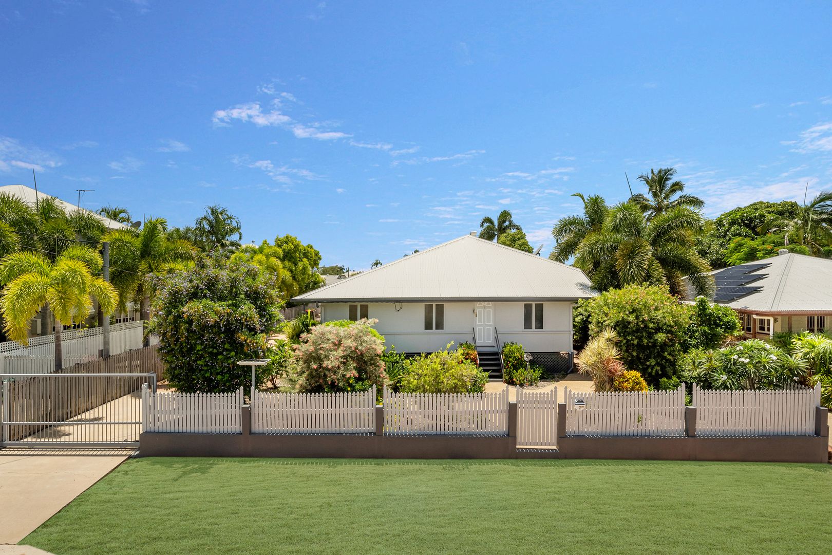 7 Hubert Street, South Townsville Property History & Address Research