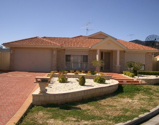 5 Booth Close, Fairfield West NSW 2165