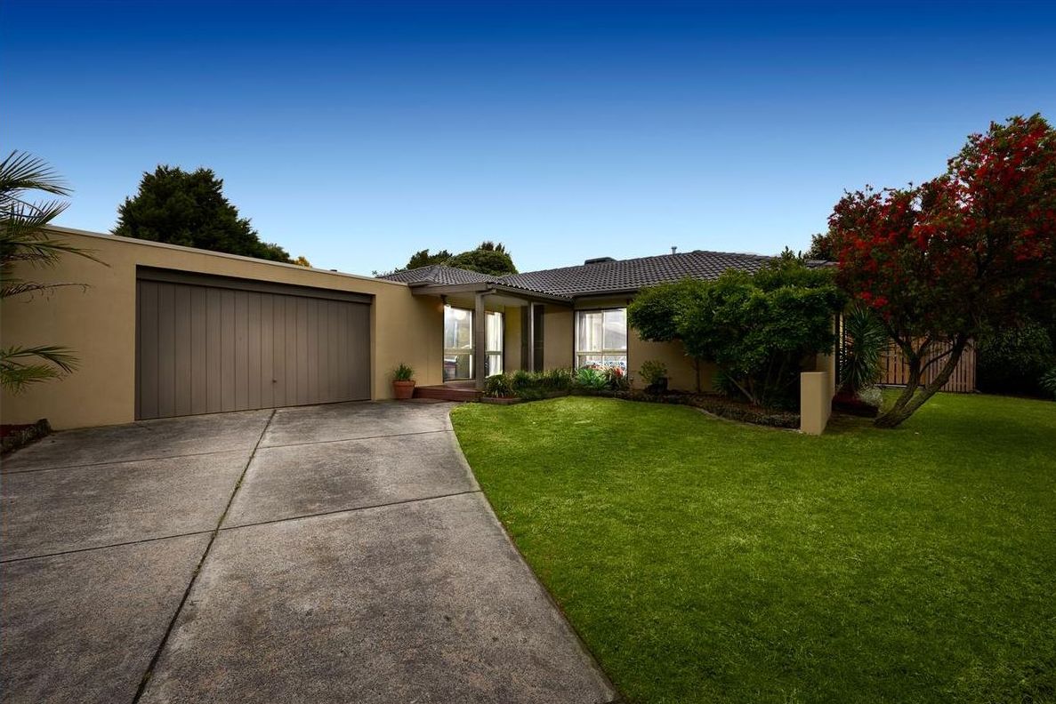 3 bedrooms House in 44 Bryden Drive FERNTREE GULLY VIC, 3156