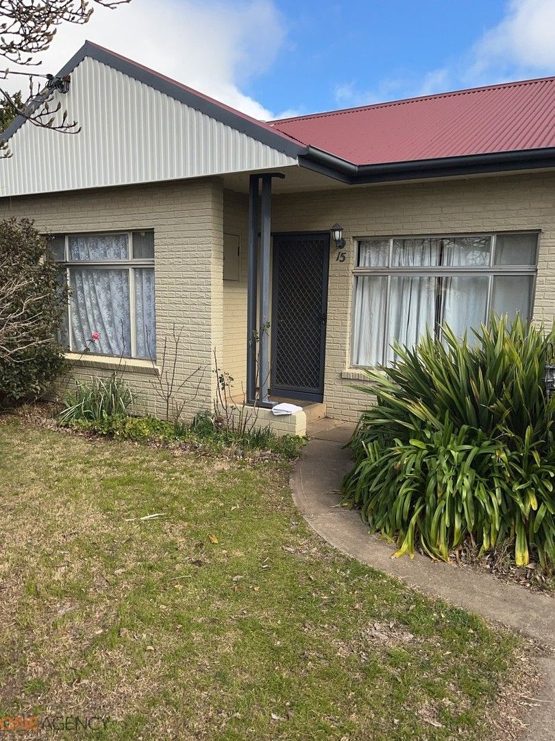 4 bedrooms House in 15 Kearneys Drive ORANGE NSW, 2800