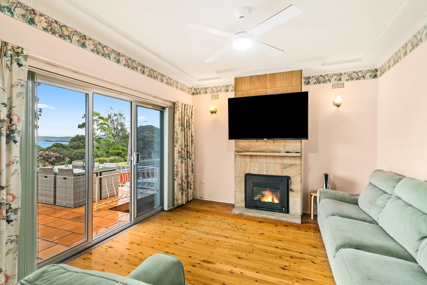 Additional image 5 of 342 Northcliffe Drive, Lake Heights NSW 2502