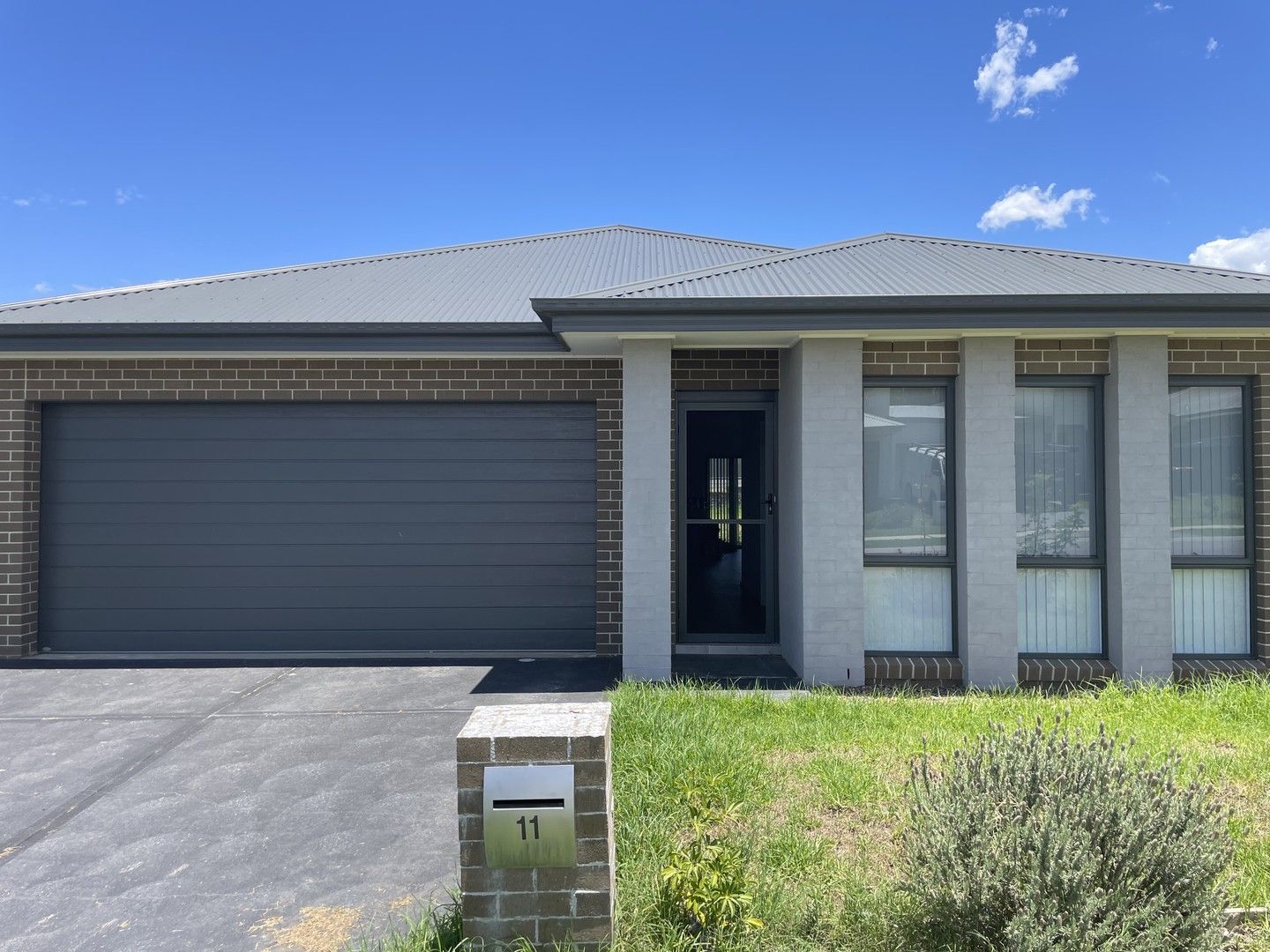 4 bedrooms House in 11 Rawmarsh Street FARLEY NSW, 2320