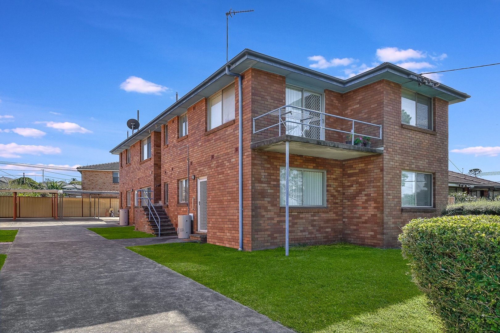 2 bedrooms House in 2/12 Railway Rd NEW LAMBTON NSW, 2305