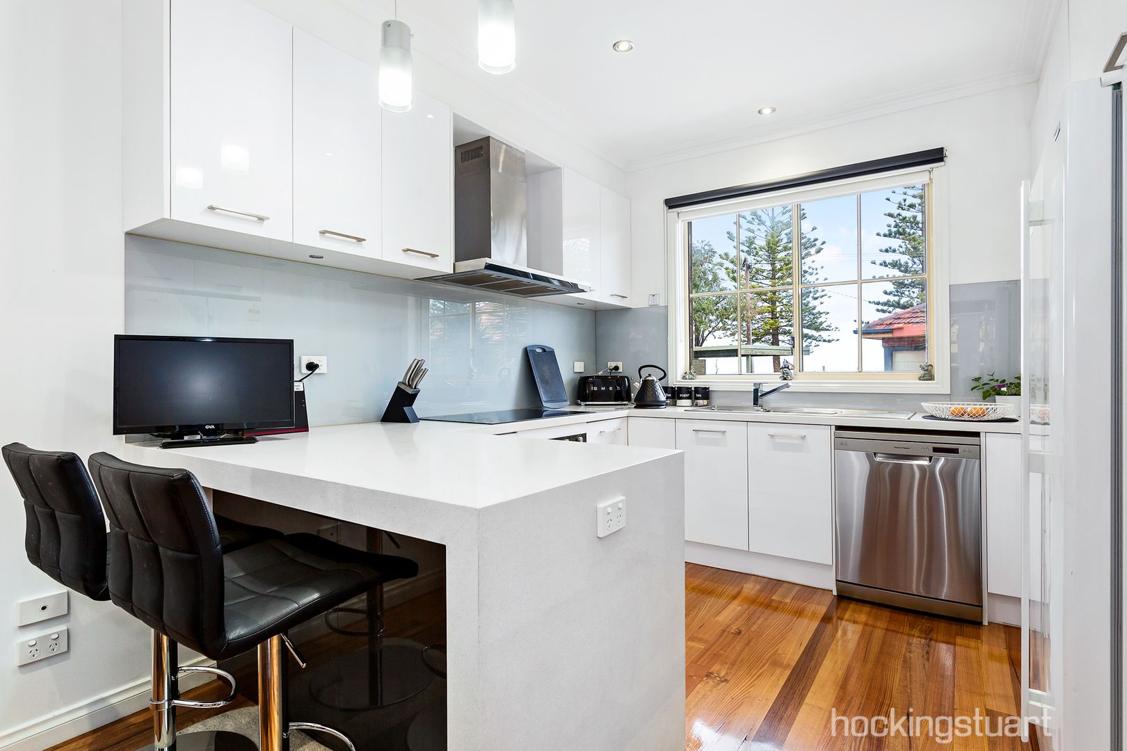 2/247 Esplanade, Altona VIC 3018, Image 2