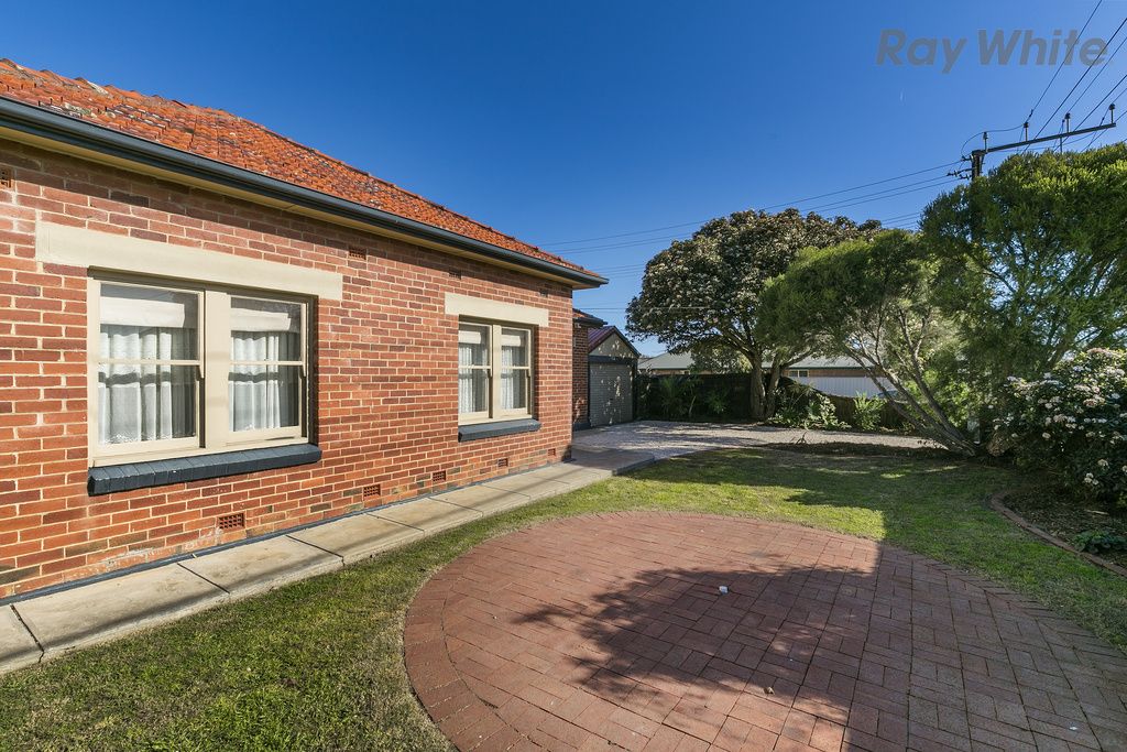 8 Galway Avenue, NORTH PLYMPTON SA 5037, Image 2