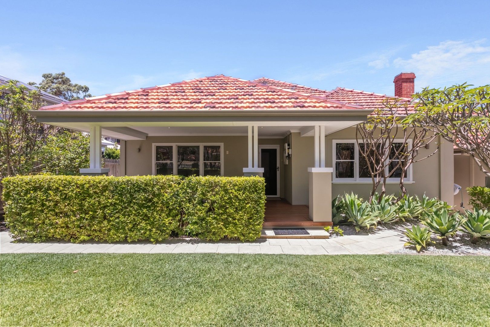4 bedrooms House in 21 Watkins Street WHITE GUM VALLEY WA, 6162