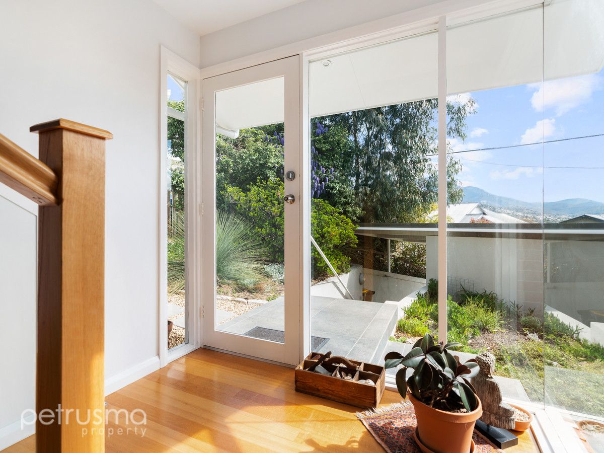 12 Longview Avenue, Sandy Bay TAS 7005, Image 2