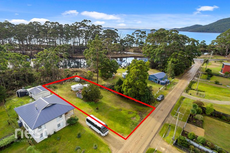 10 Lockleys Road, Adventure Bay TAS 7150, Image 0