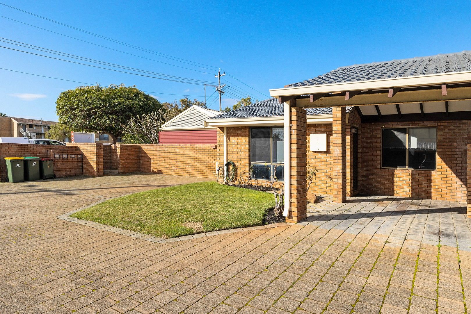 2 bedrooms Apartment / Unit / Flat in 1/12 Raymond Street YOKINE WA, 6060