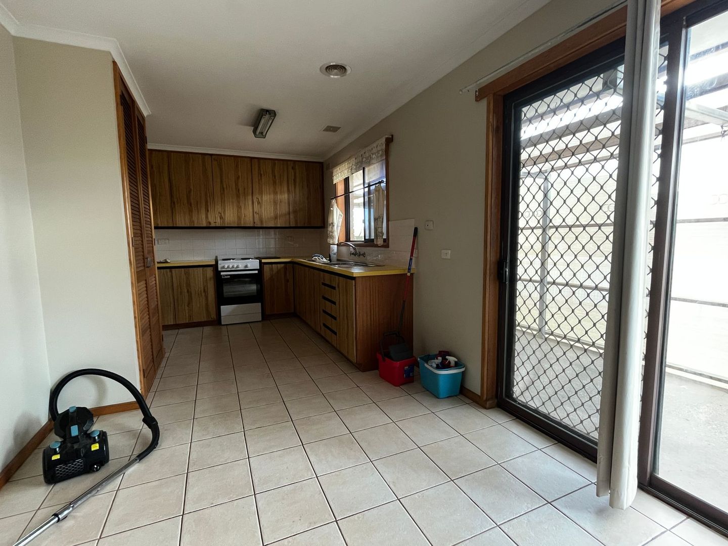 64 Gillies Street, Maryborough VIC 3465, Image 2