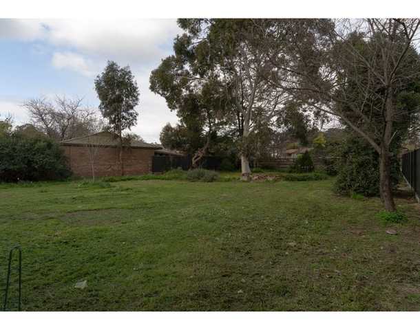 15 Ridgeway Crescent, Kennington VIC 3550