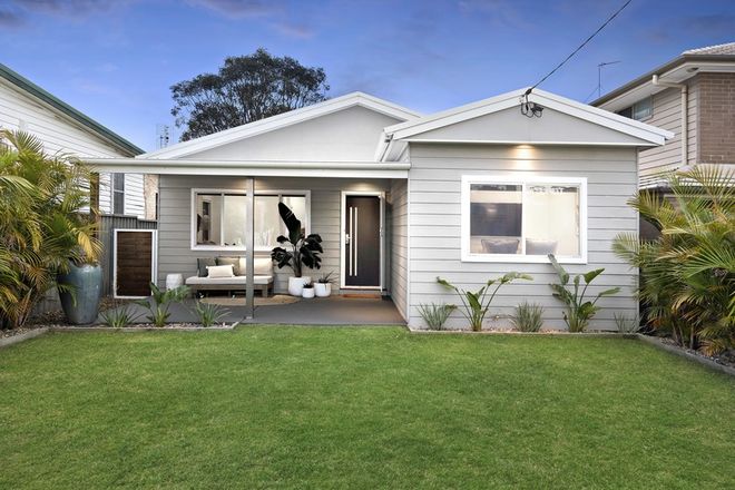Picture of 42 Burns Street, REDHEAD NSW 2290