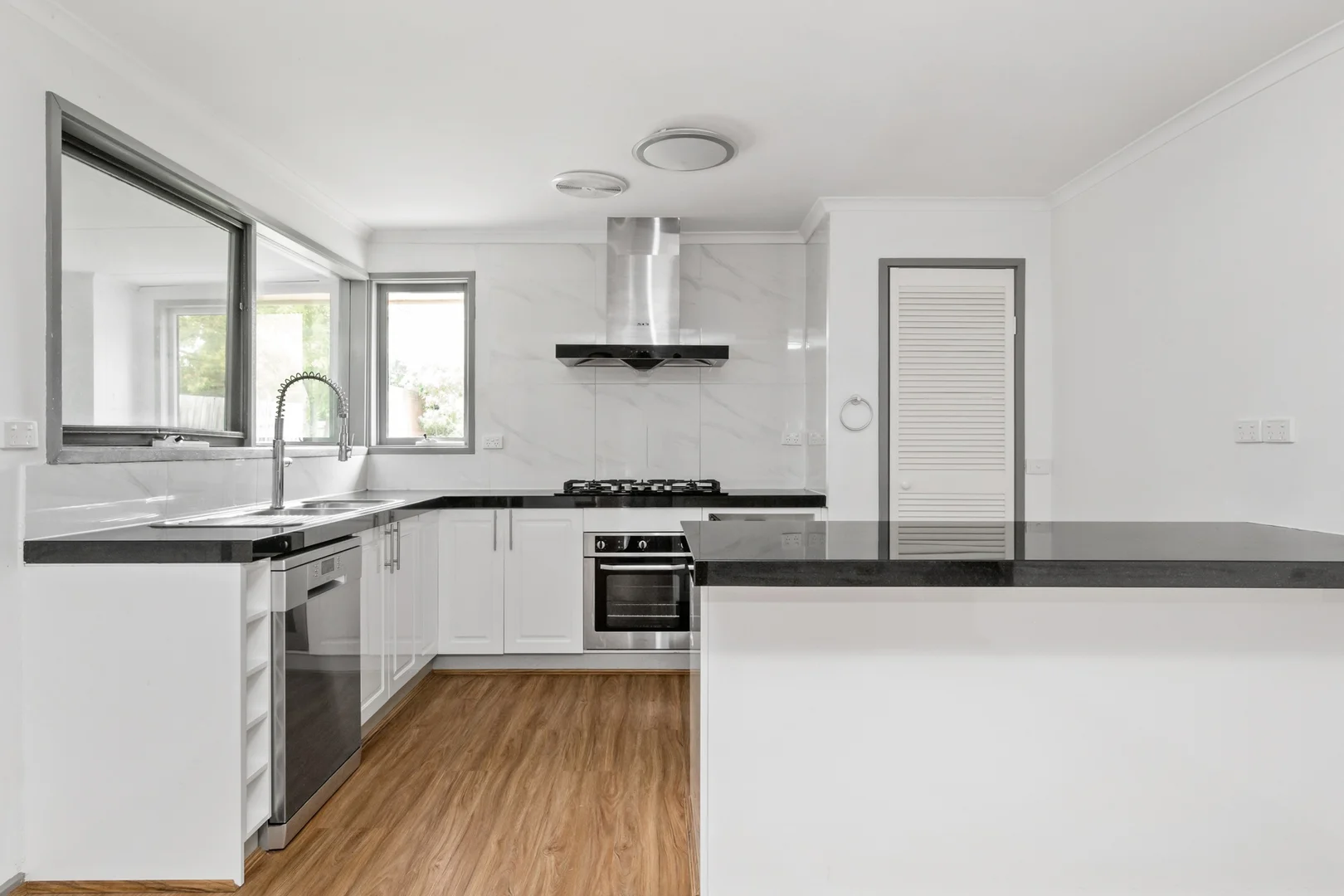 Additional image 2 of 8 Burnt Street, Nunawading VIC 3131