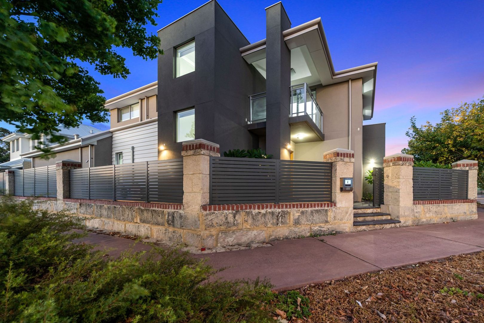 4 Henn Terrace, South Guildford WA 6055, Image 1