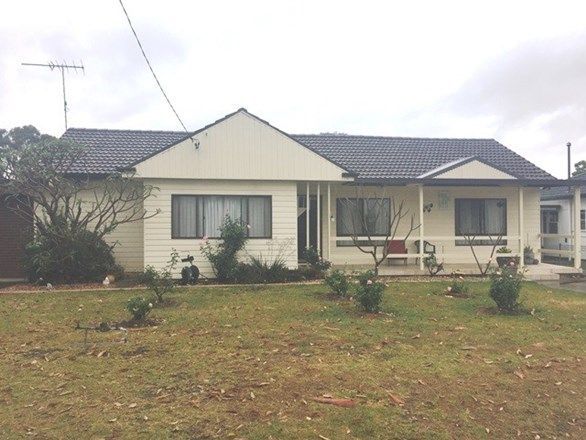 4 bedrooms House in 4 Gordon Street ST MARYS NSW, 2760