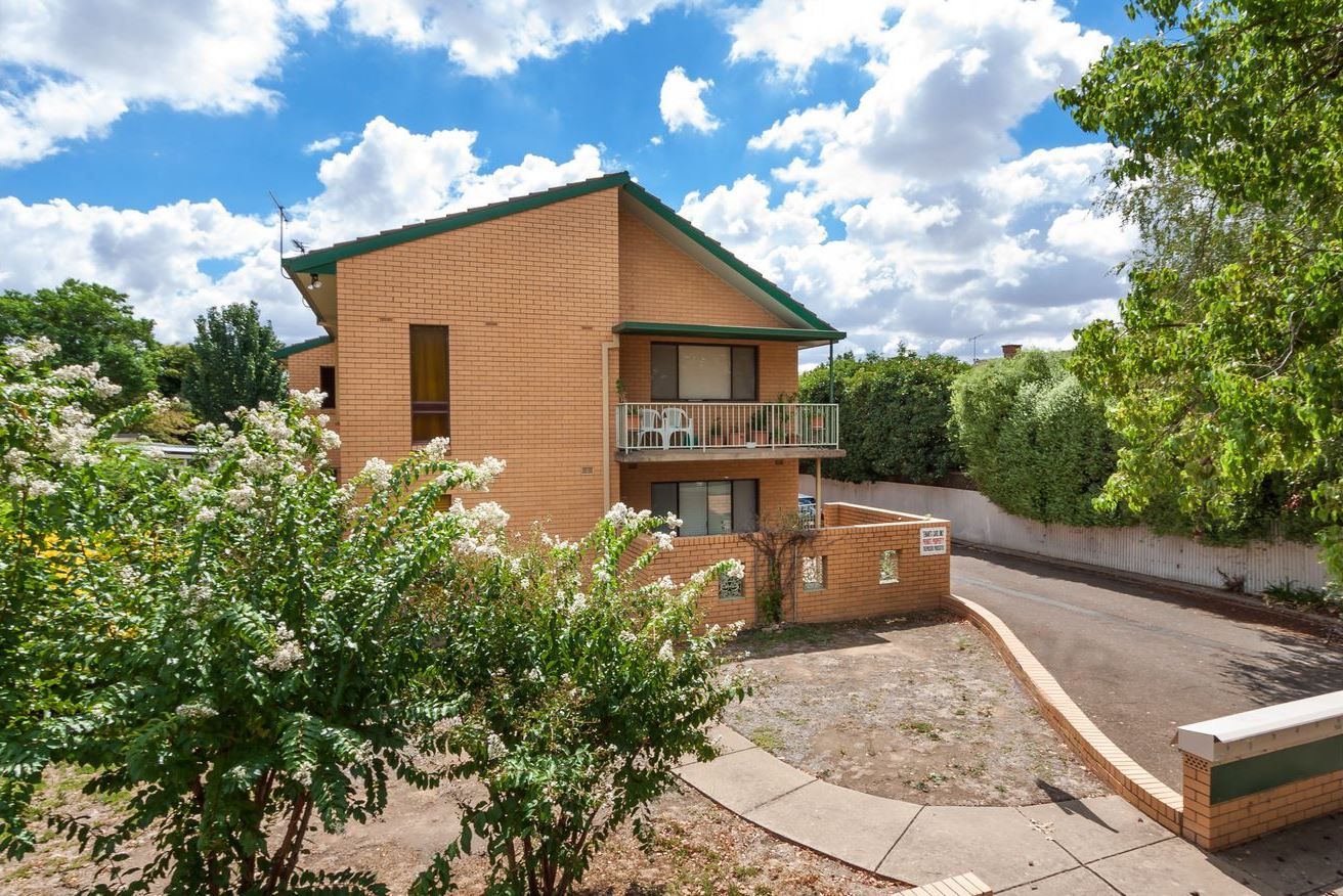 2 bedrooms Apartment / Unit / Flat in 3/51 Kincaid Street WAGGA WAGGA NSW, 2650