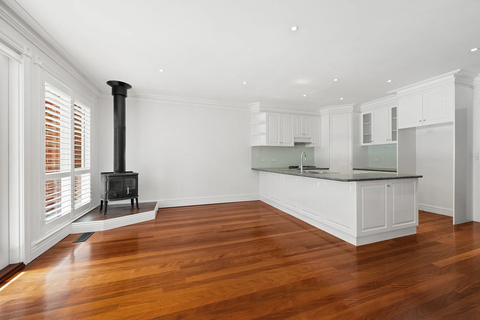 Additional image 4 of 10B Alma Street, Aberfeldie VIC 3040