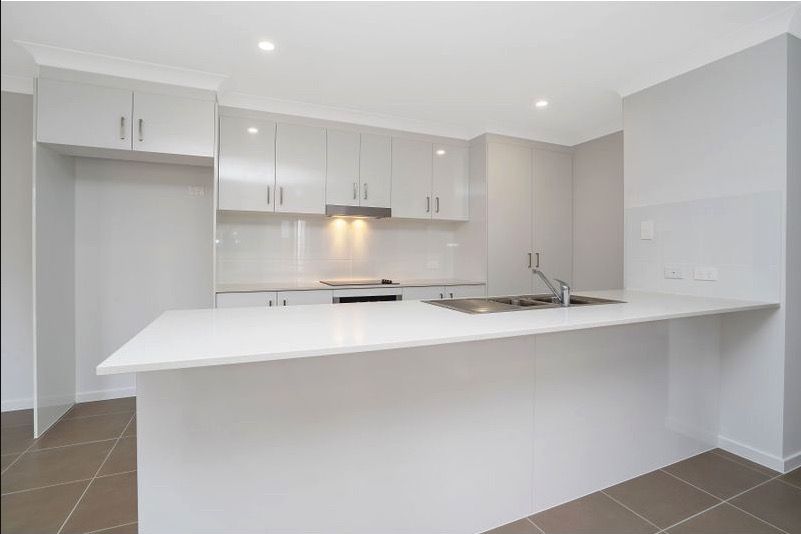 3 bedrooms House in 5 Hurley Lane RIPLEY QLD, 4306