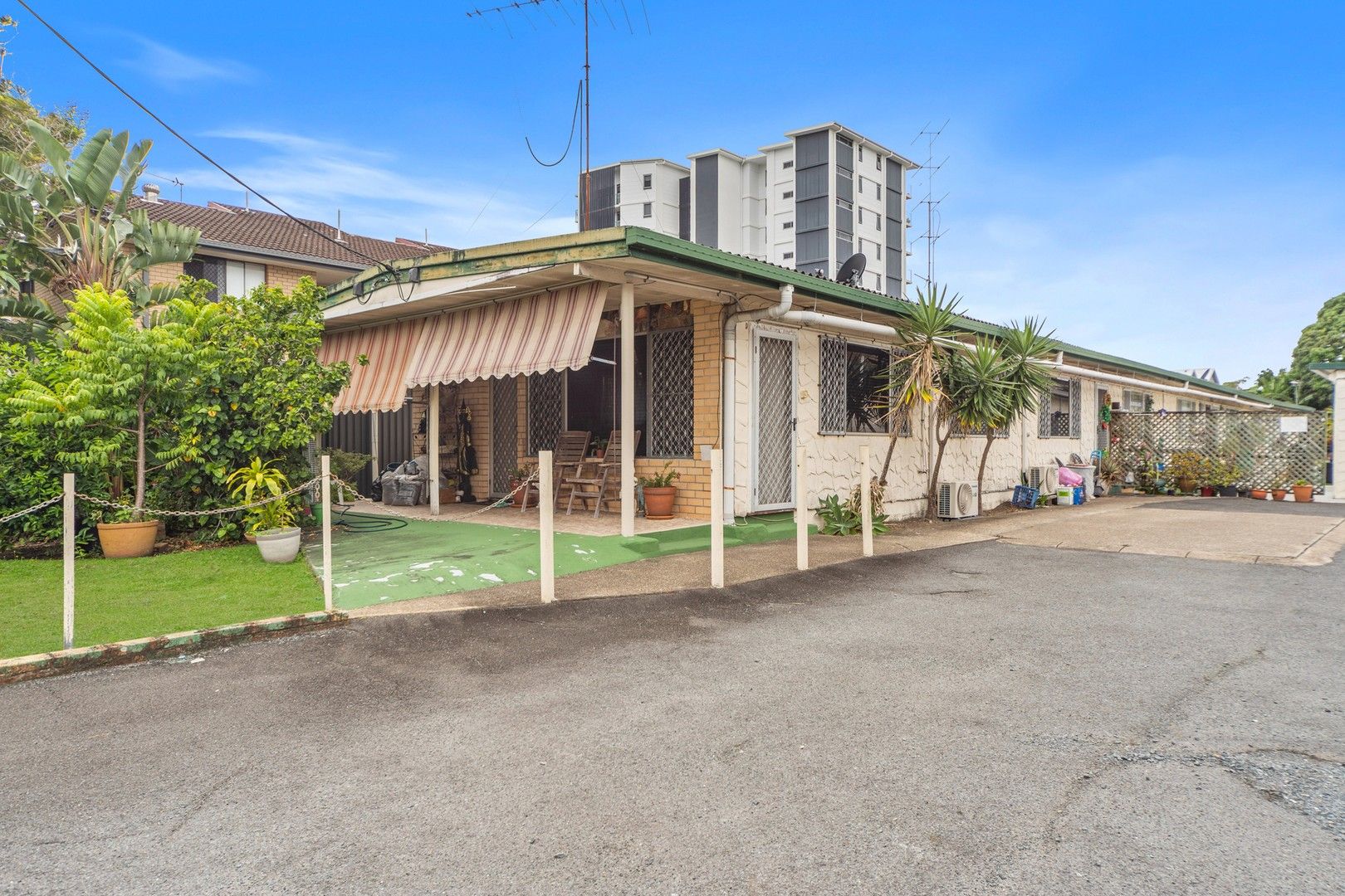 1 bedrooms Apartment / Unit / Flat in 11/5 Proud St LABRADOR QLD, 4215