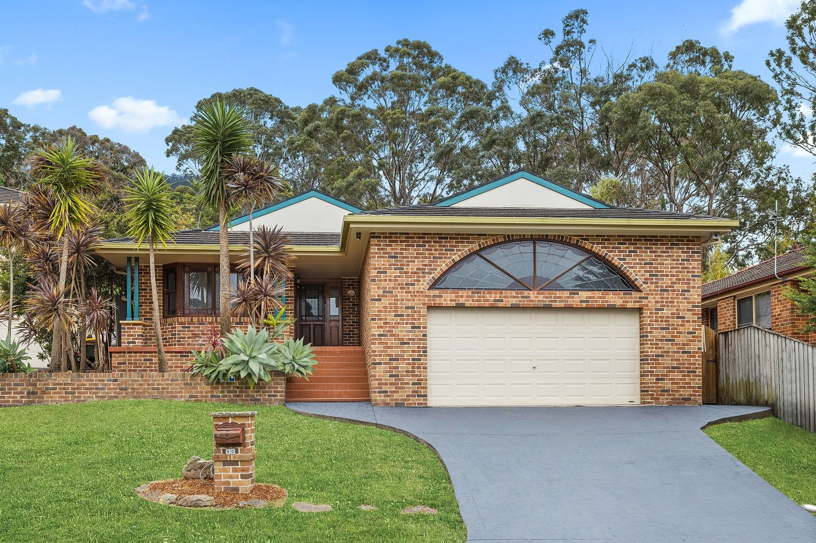 10 Dunstable Road, Farmborough Heights NSW 2526, Image 0