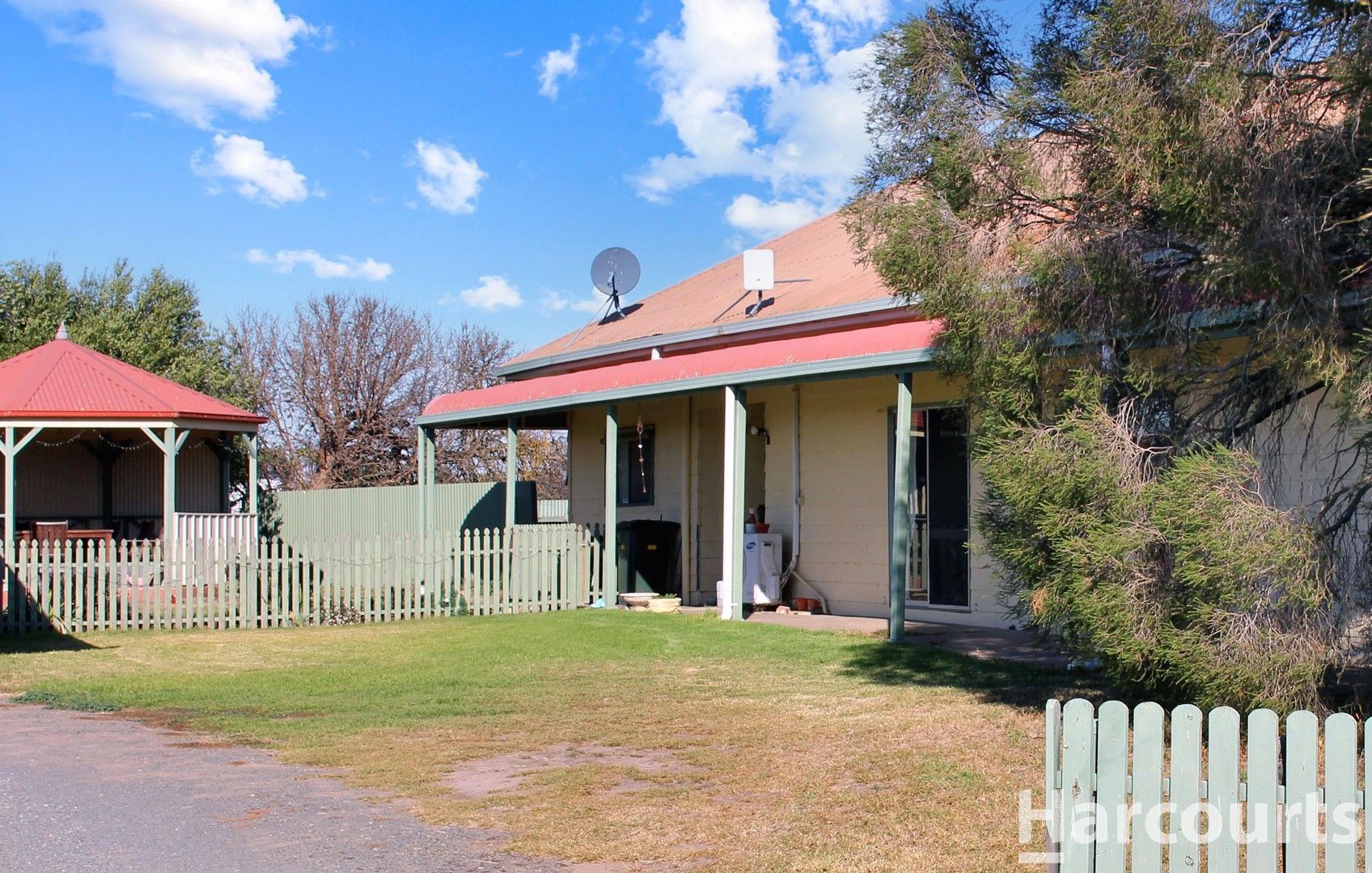 3 bedrooms House in 24 Riverside Road HORSHAM VIC, 3400