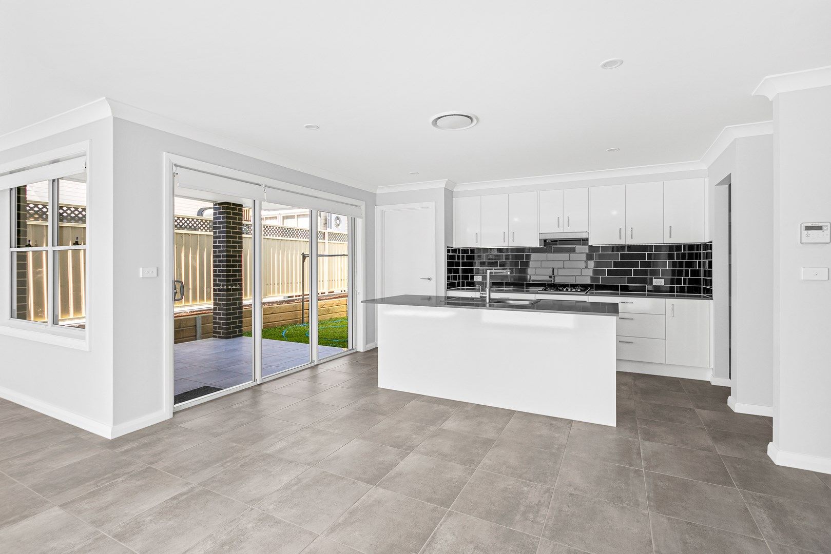 5 bedrooms Duplex in 34 Terry Street ALBION PARK NSW, 2527