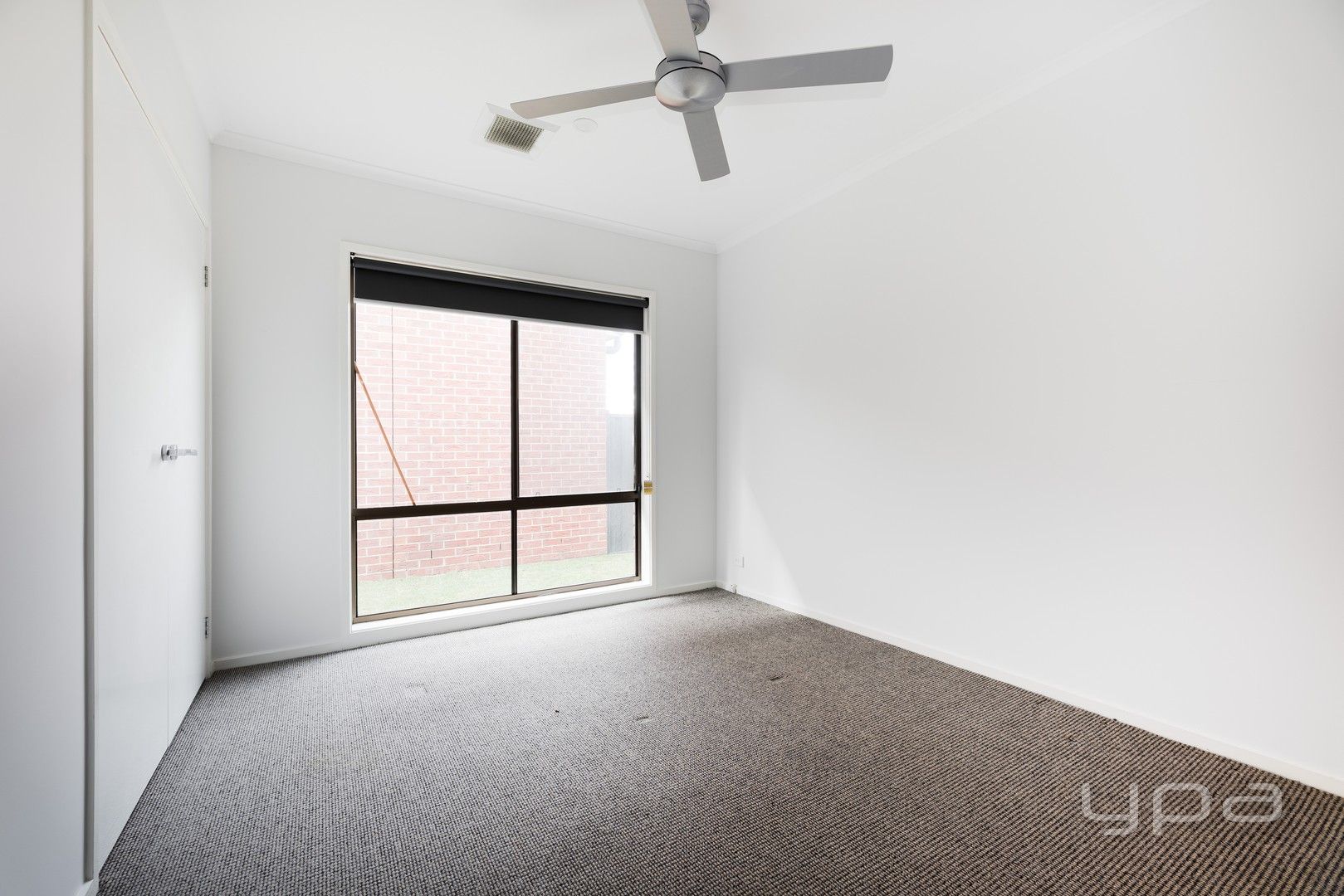 4 bedrooms House in 2 Oban Court GREENVALE VIC, 3059