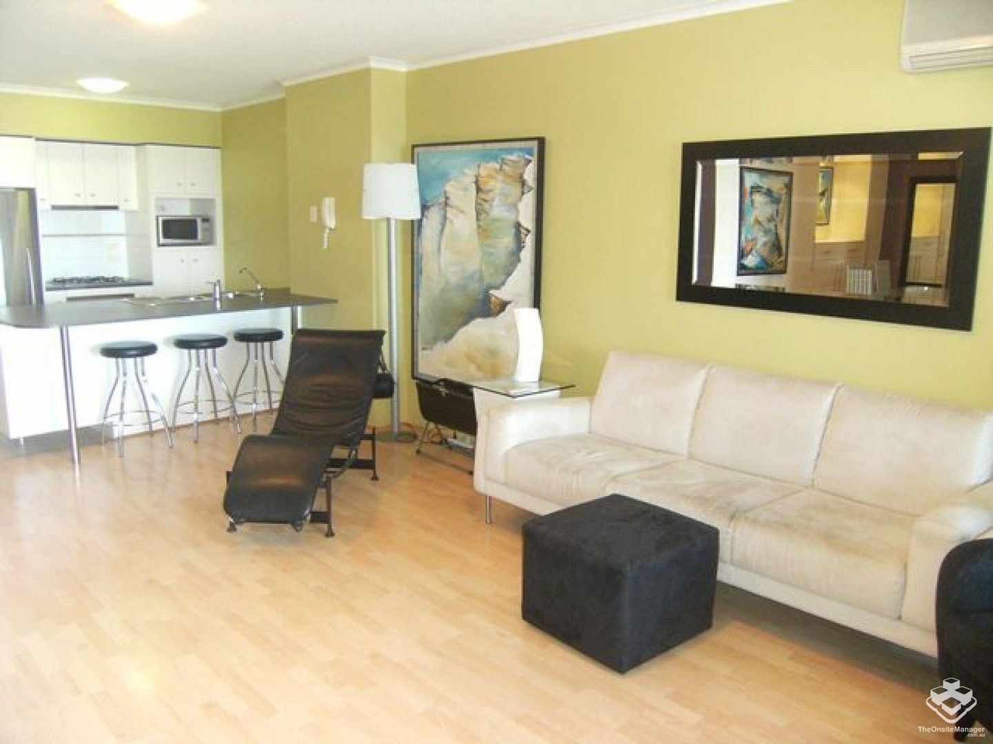 2 bedrooms Apartment / Unit / Flat in ID:21143918/82 Boundary Street BRISBANE CITY QLD, 4000