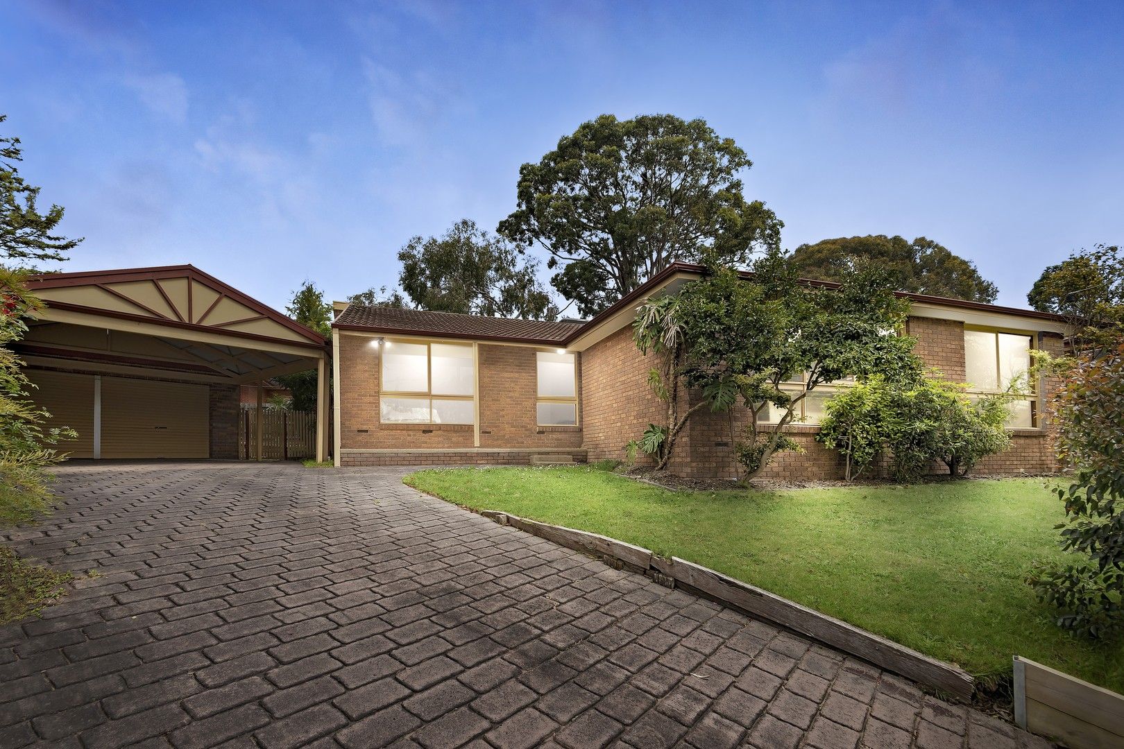 32 Ashcombe Drive, Ringwood VIC 3134, Image 0