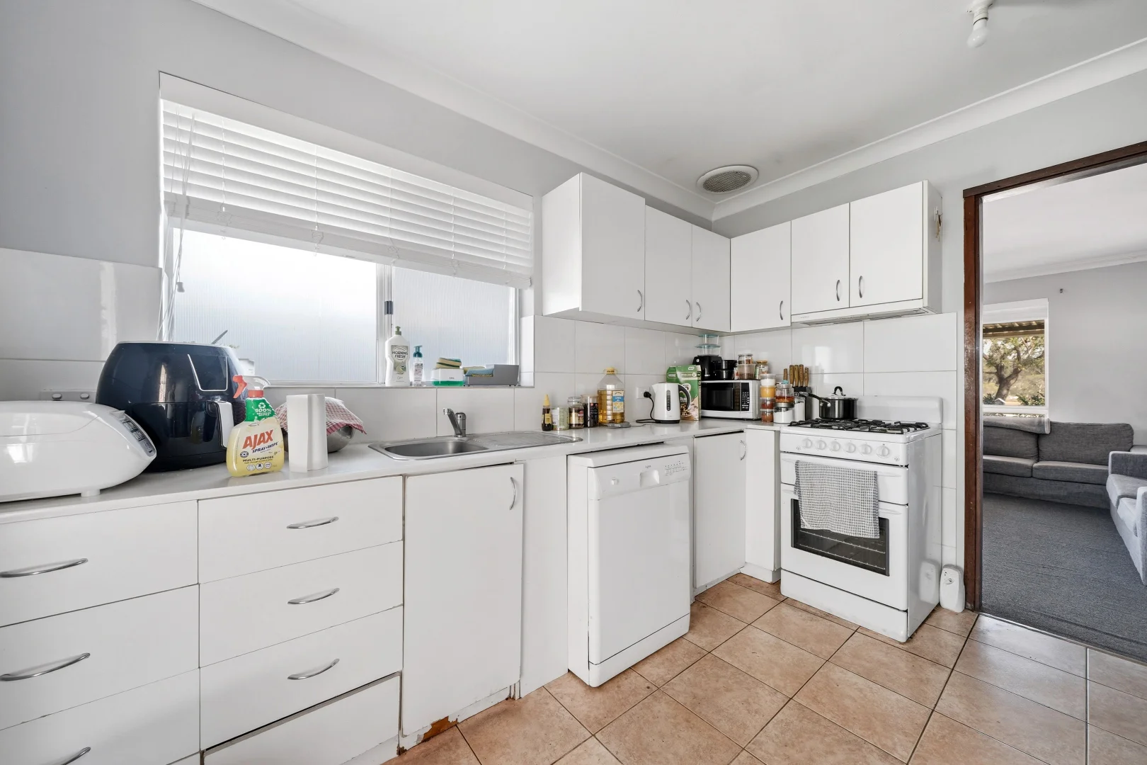 Additional image 7 of 306A Corfield Street, Gosnells WA 6110