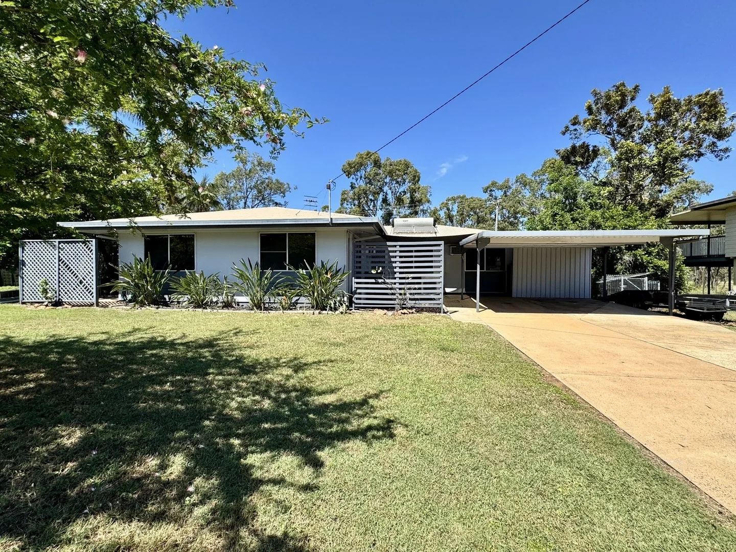 54 JACKSON Avenue, Moranbah QLD 4744