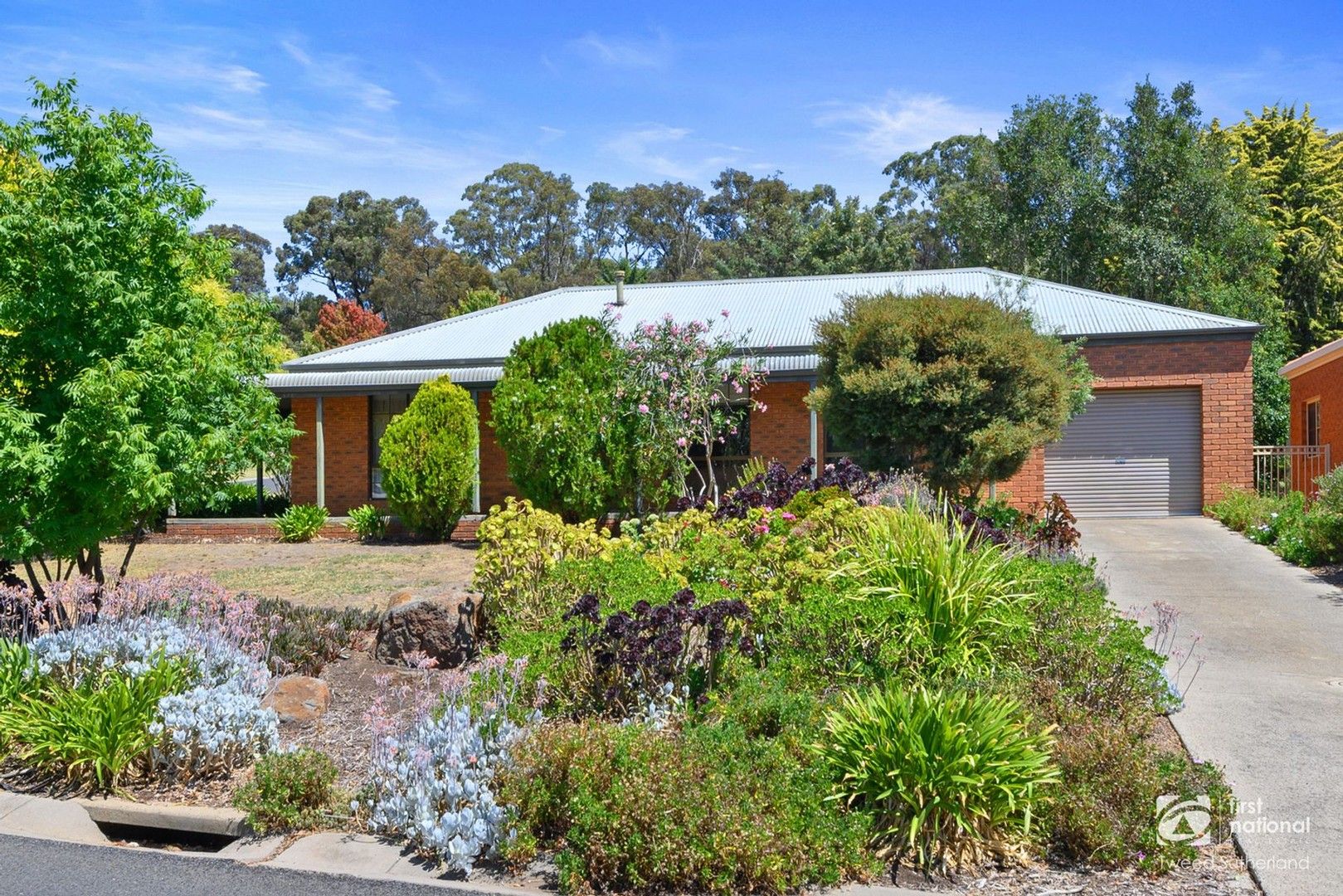 1/12 Langford Court, Kennington VIC 3550, Image 0