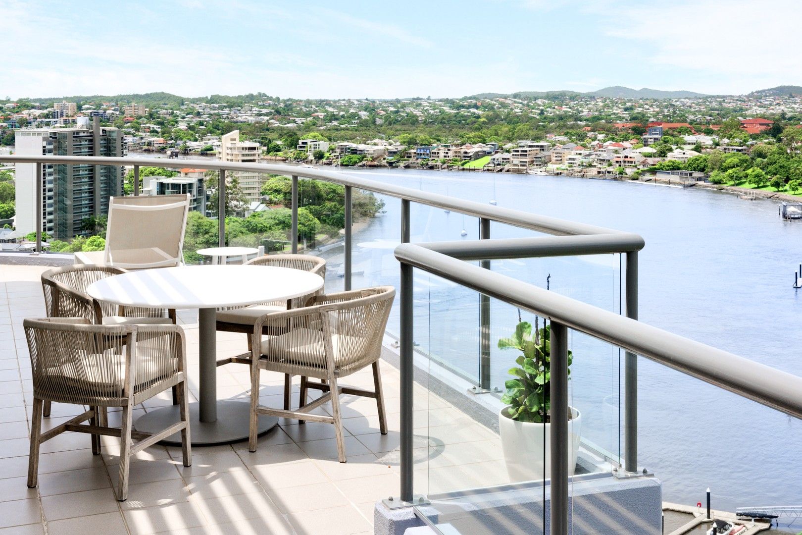 48/30 O'Connell Street, Kangaroo Point QLD 4169, Image 0