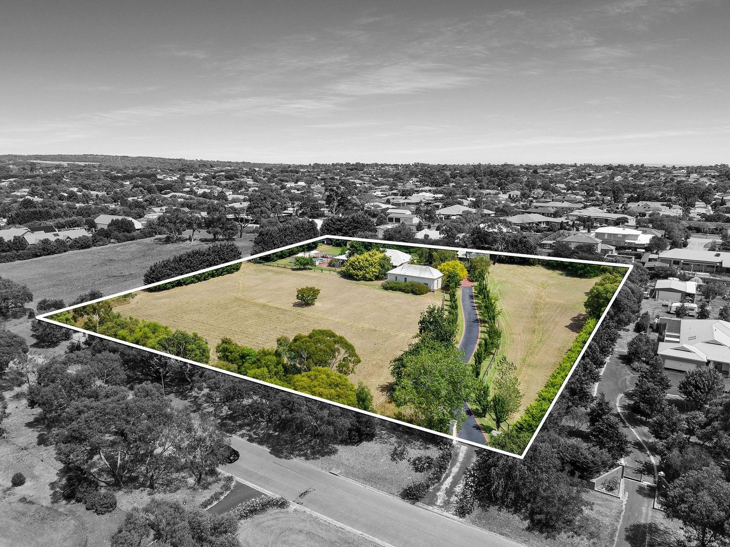 4 bedrooms House in 4 Century Drive MOUNT MARTHA VIC, 3934