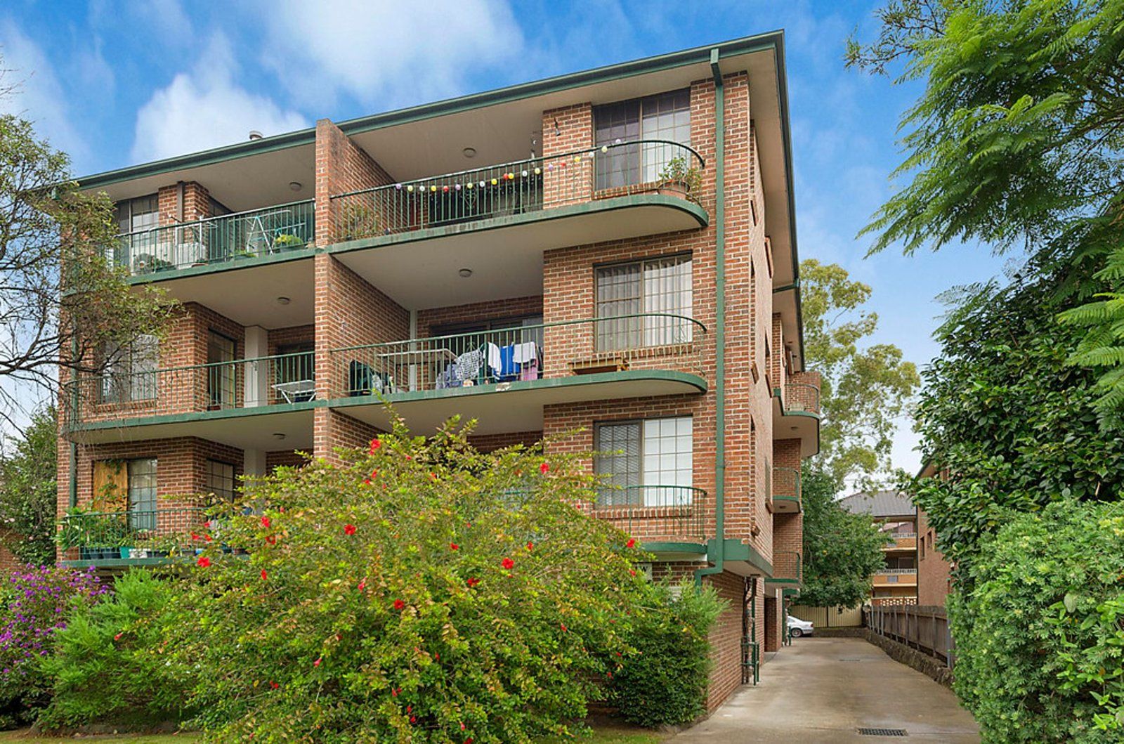 2 bedrooms Apartment / Unit / Flat in 5/8 Hainsworth Street WESTMEAD NSW, 2145