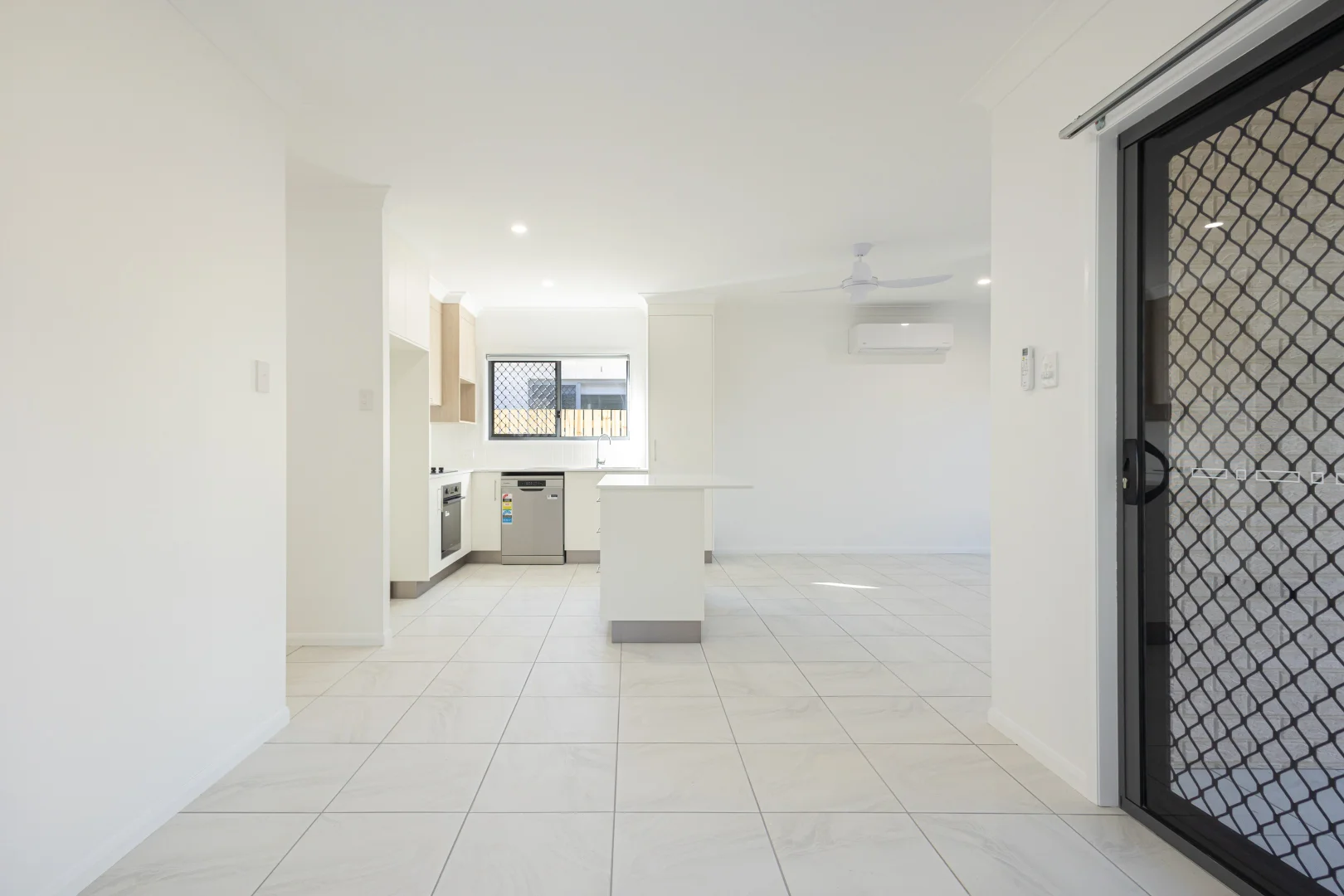 Additional image 8 of 20B Bond Street, Norman Gardens QLD 4701