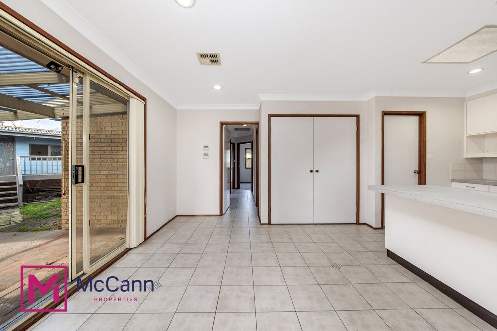 6 Bushby Close, Gordon ACT 2906, Image 2