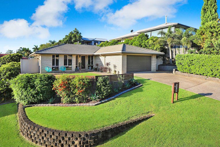 4 bedrooms House in 10 Killarney Crescent NAMBOUR QLD, 4560