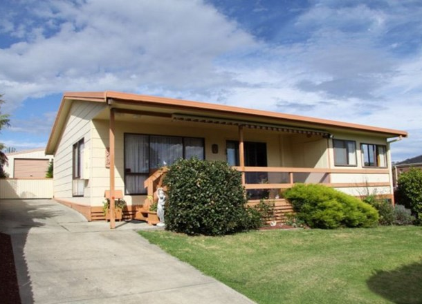 34 Panoramic Drive, Lakes Entrance VIC 3909