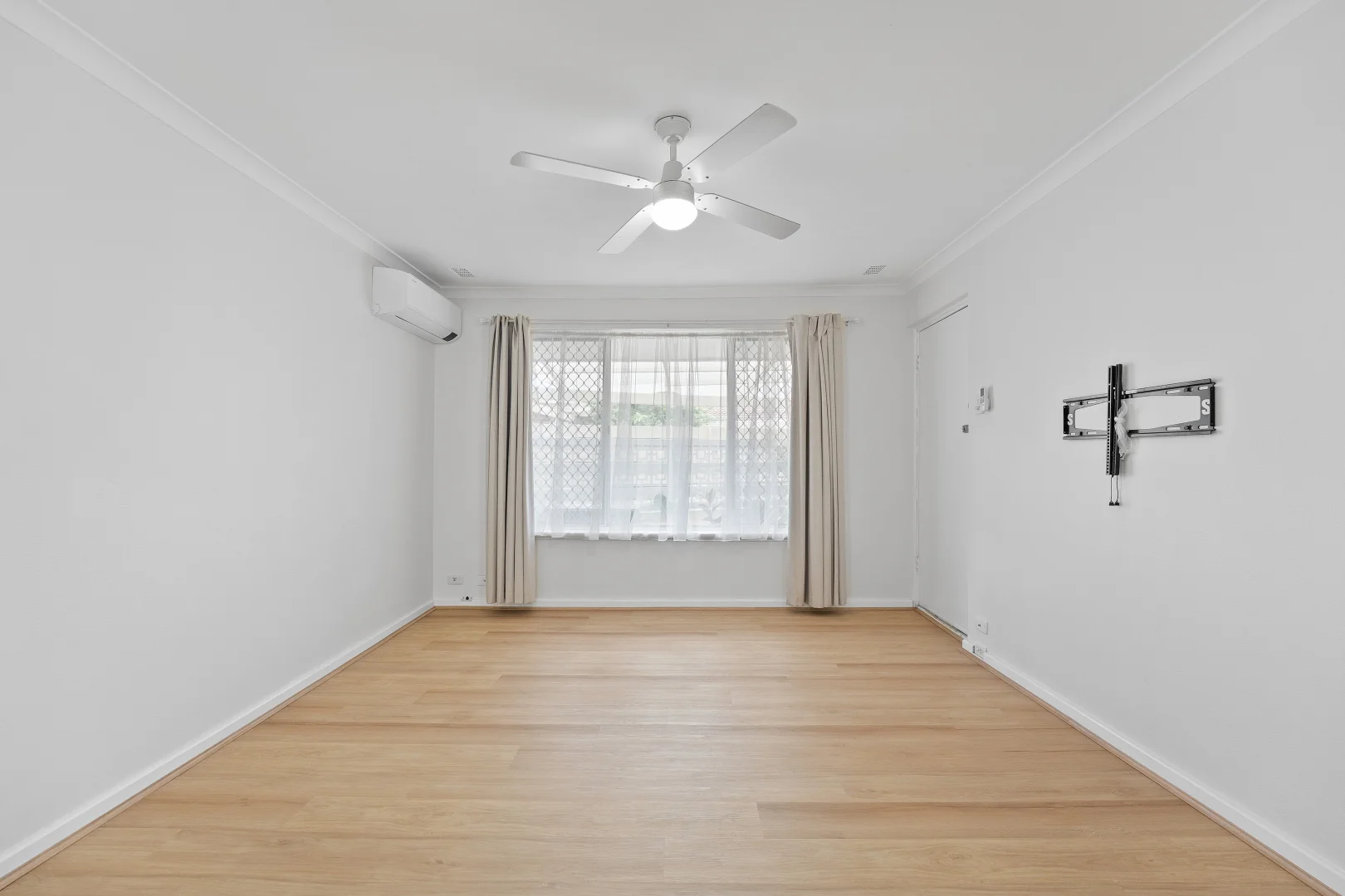 Additional image 11 of 5/15 Fisher St, Rockingham WA 6168