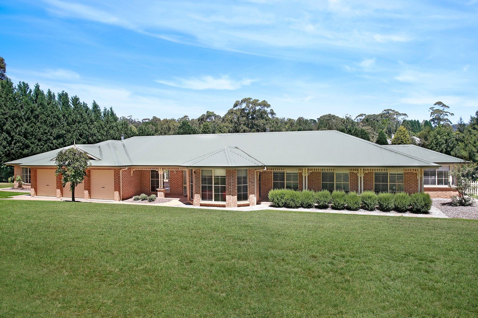 12 Marchmont Drive, Mittagong NSW 2575, Image 0