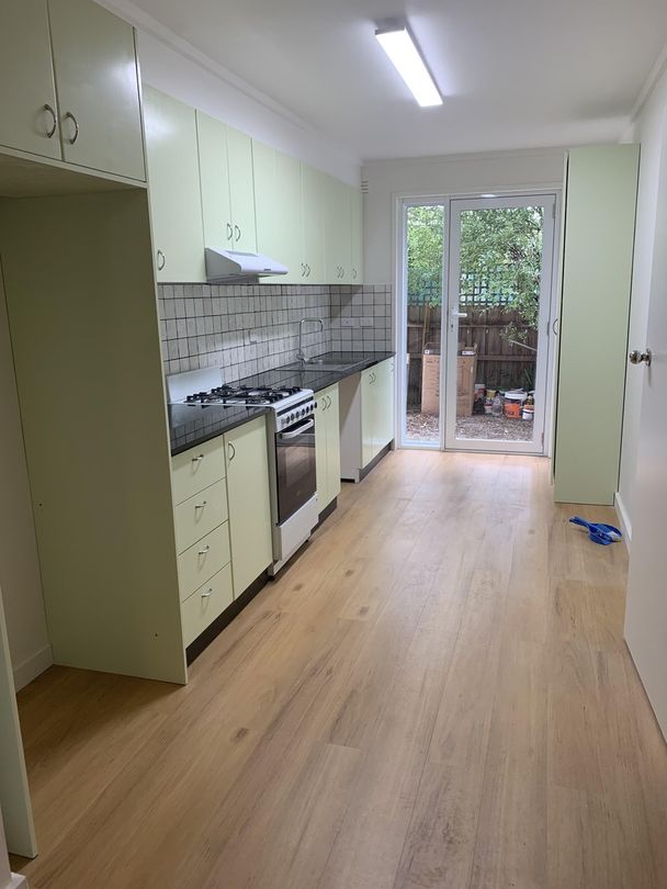 2 bedrooms Apartment / Unit / Flat in 2/207 Charman Road CHELTENHAM VIC, 3192