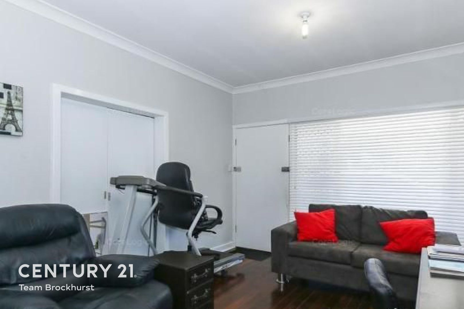 11 Northumberland Road, Forrestfield WA 6058, Image 2