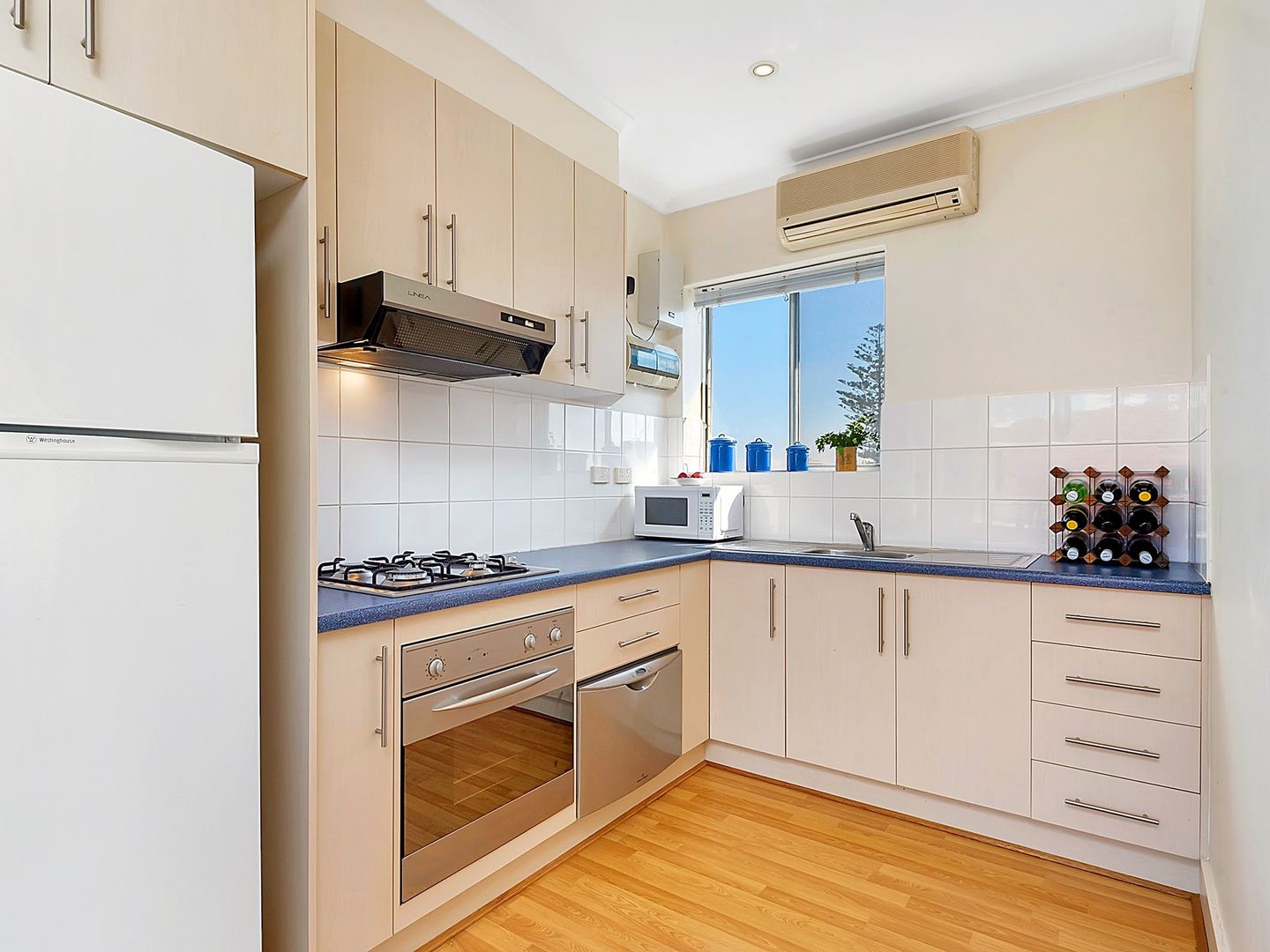 8/205 Lady Gowrie Drive, Largs Bay SA 5016 Apartment For Rent 580