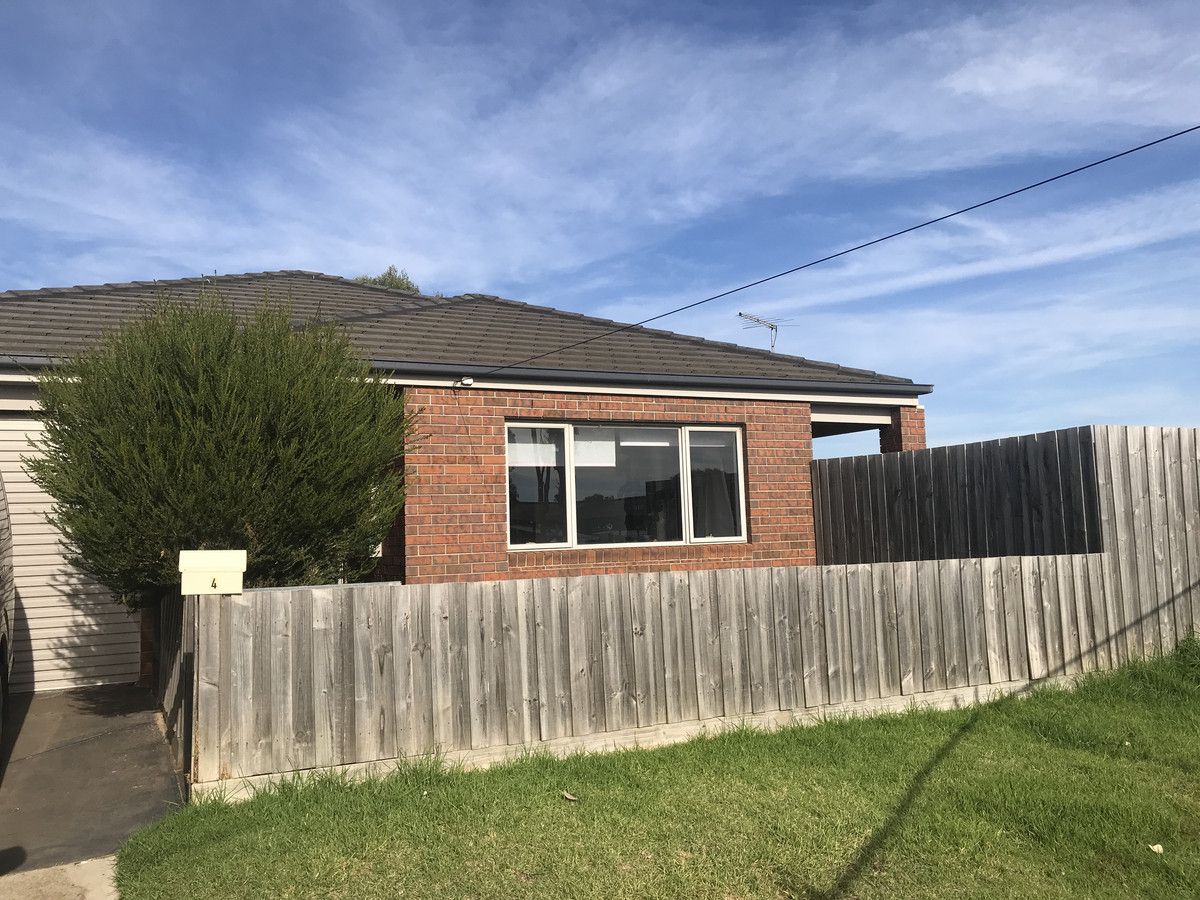 2 bedrooms House in 4 Hardy Street MORNINGTON VIC, 3931